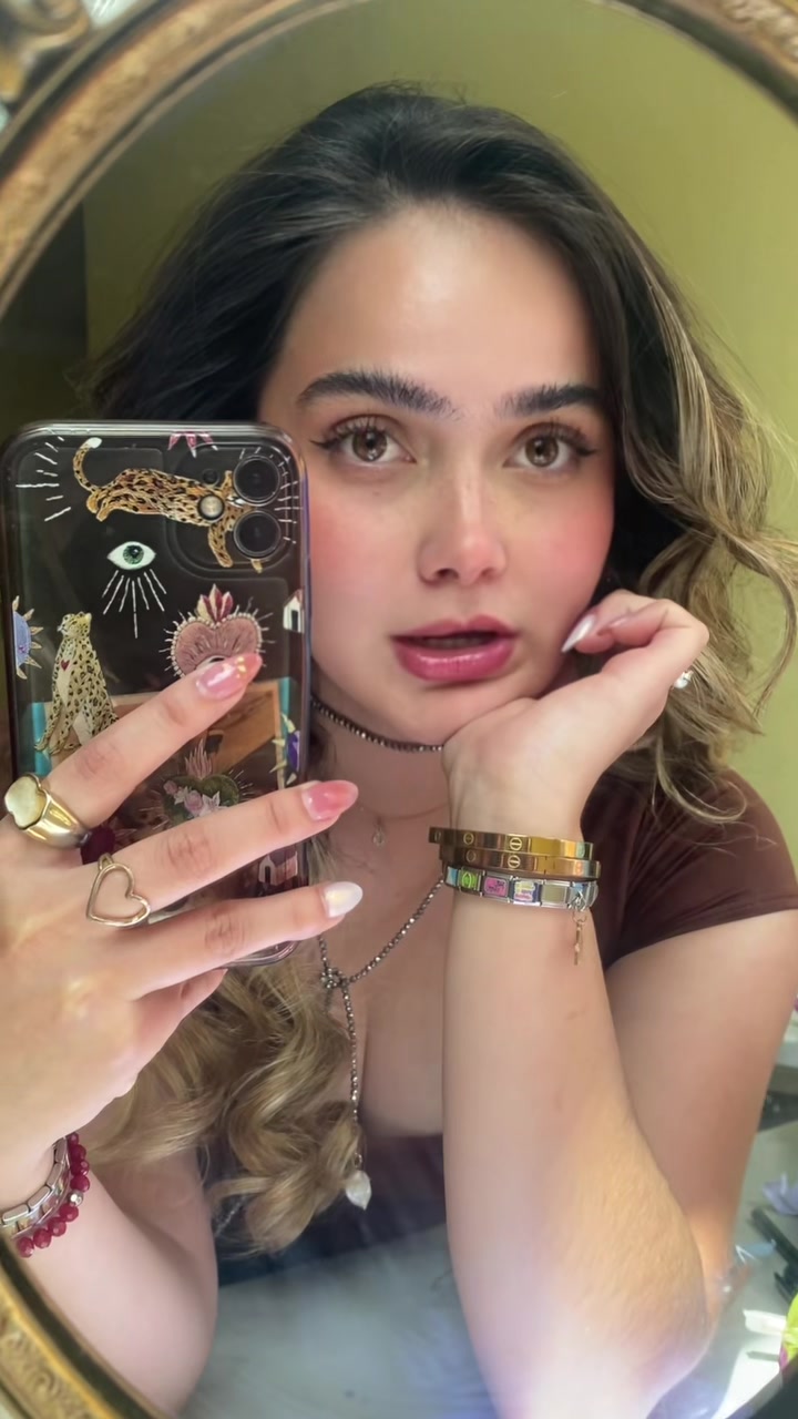 @Daniela Valarezo