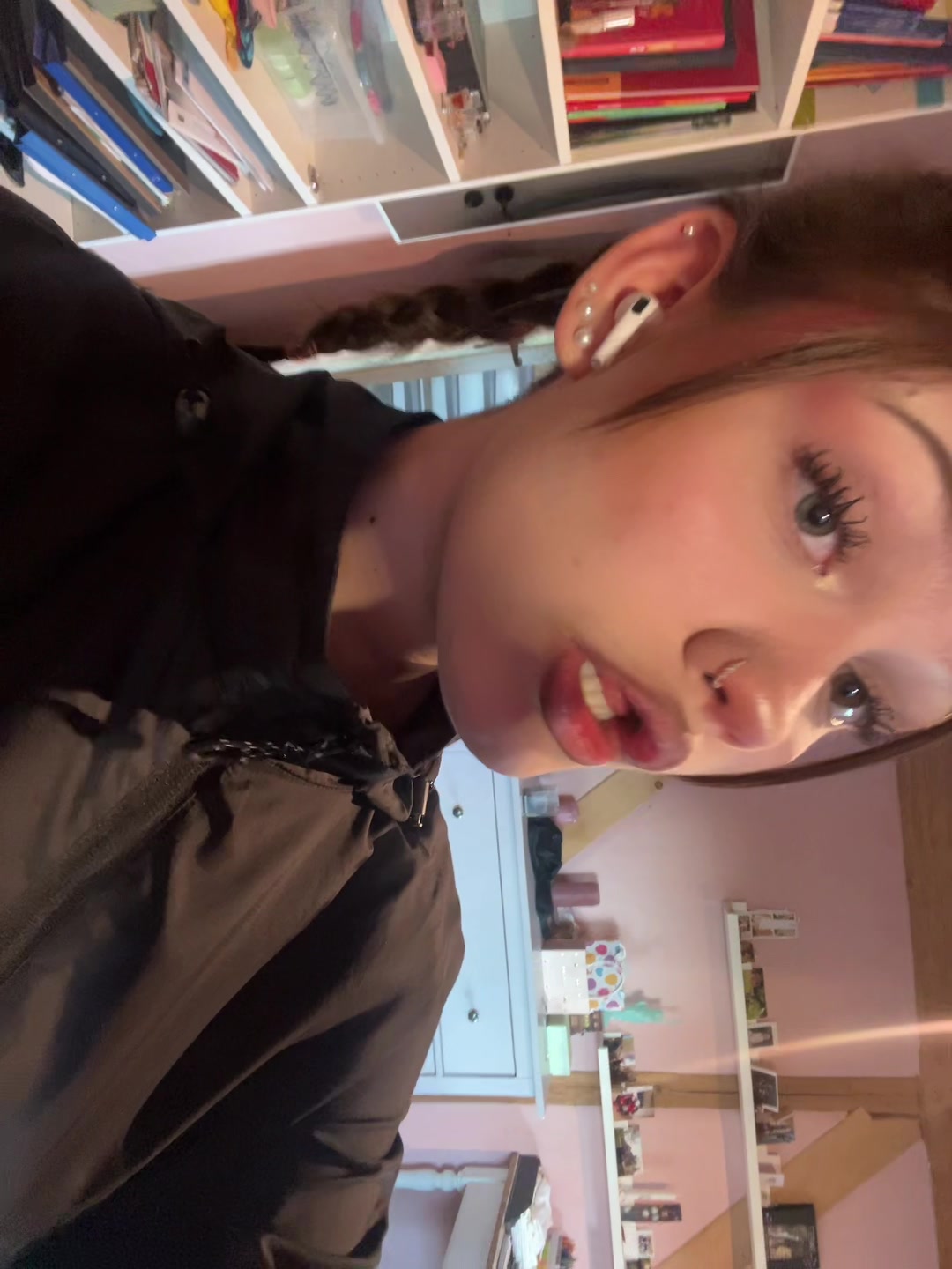 @𝐣𝐚𝐧𝐚