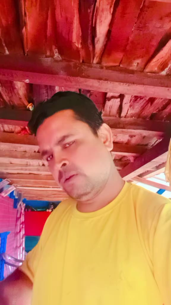 @शहरमा केही नभाकाे मान्छे