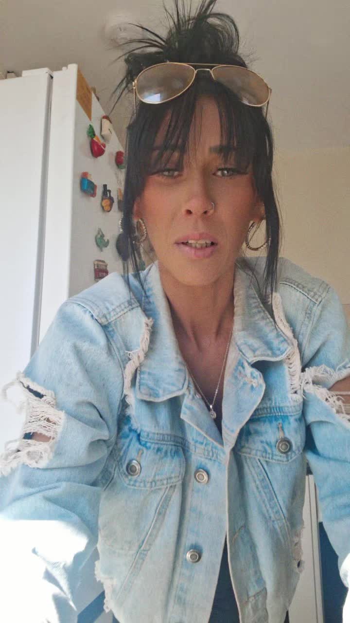 @Tina 👑