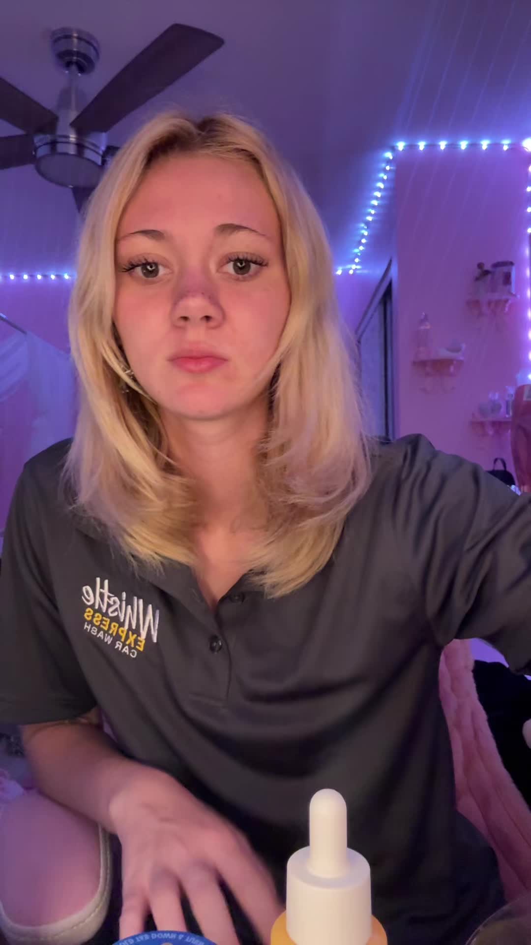 @Lizzie๐ฟ๐๐๐