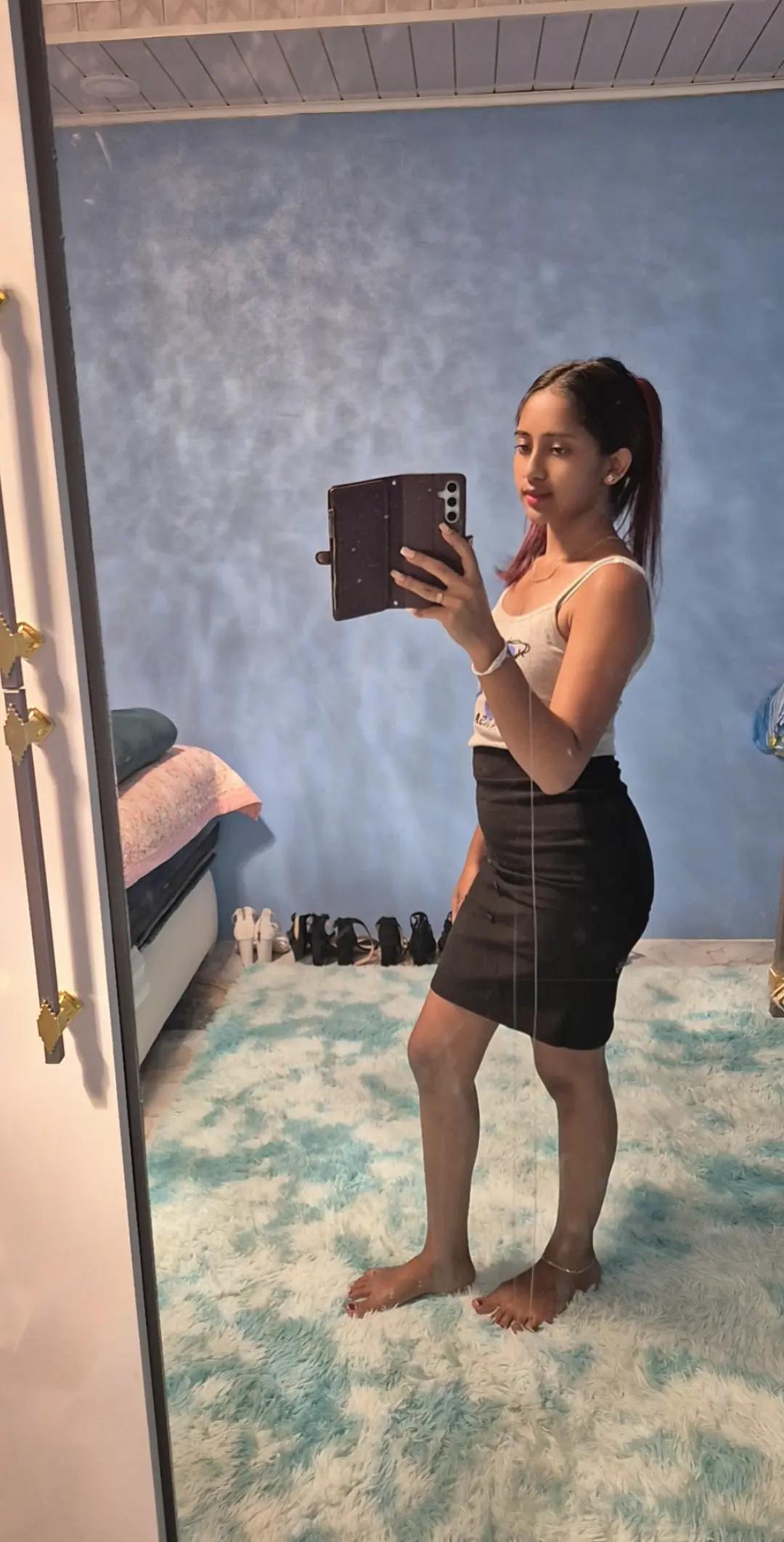 @🦋ℋ𝑜𝓃𝑒𝓎 ℬ𝓁𝑜𝓈𝓈𝑒𝓂🦋