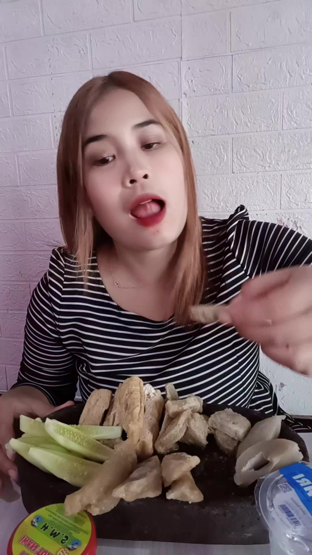 @LA,  Ella🕊️🕊️