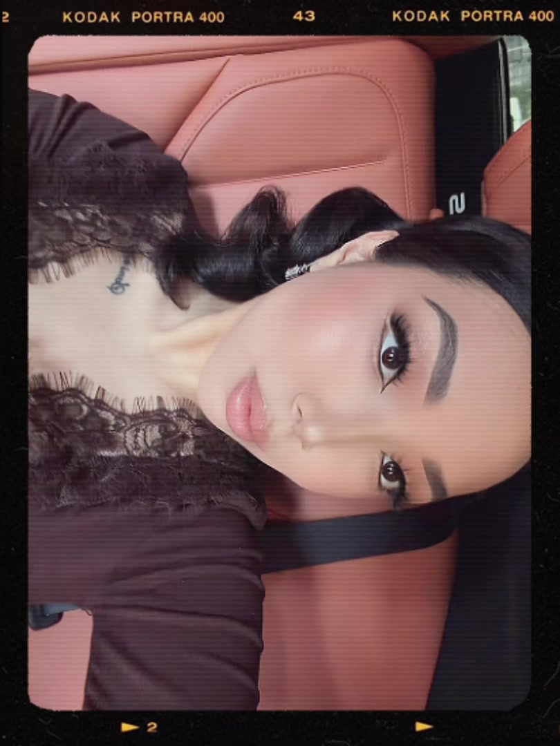 @Nelya