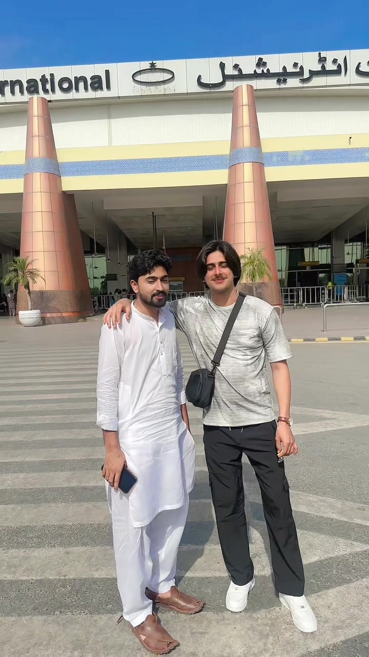 @عدیل گورایہ 🇬🇧