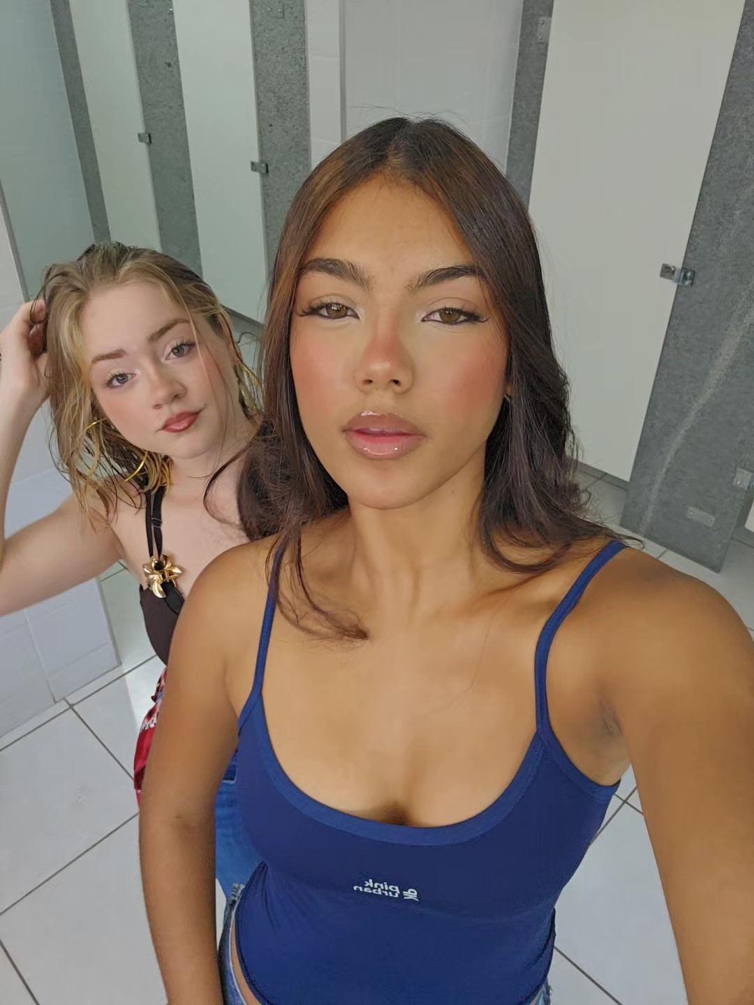 @shayy