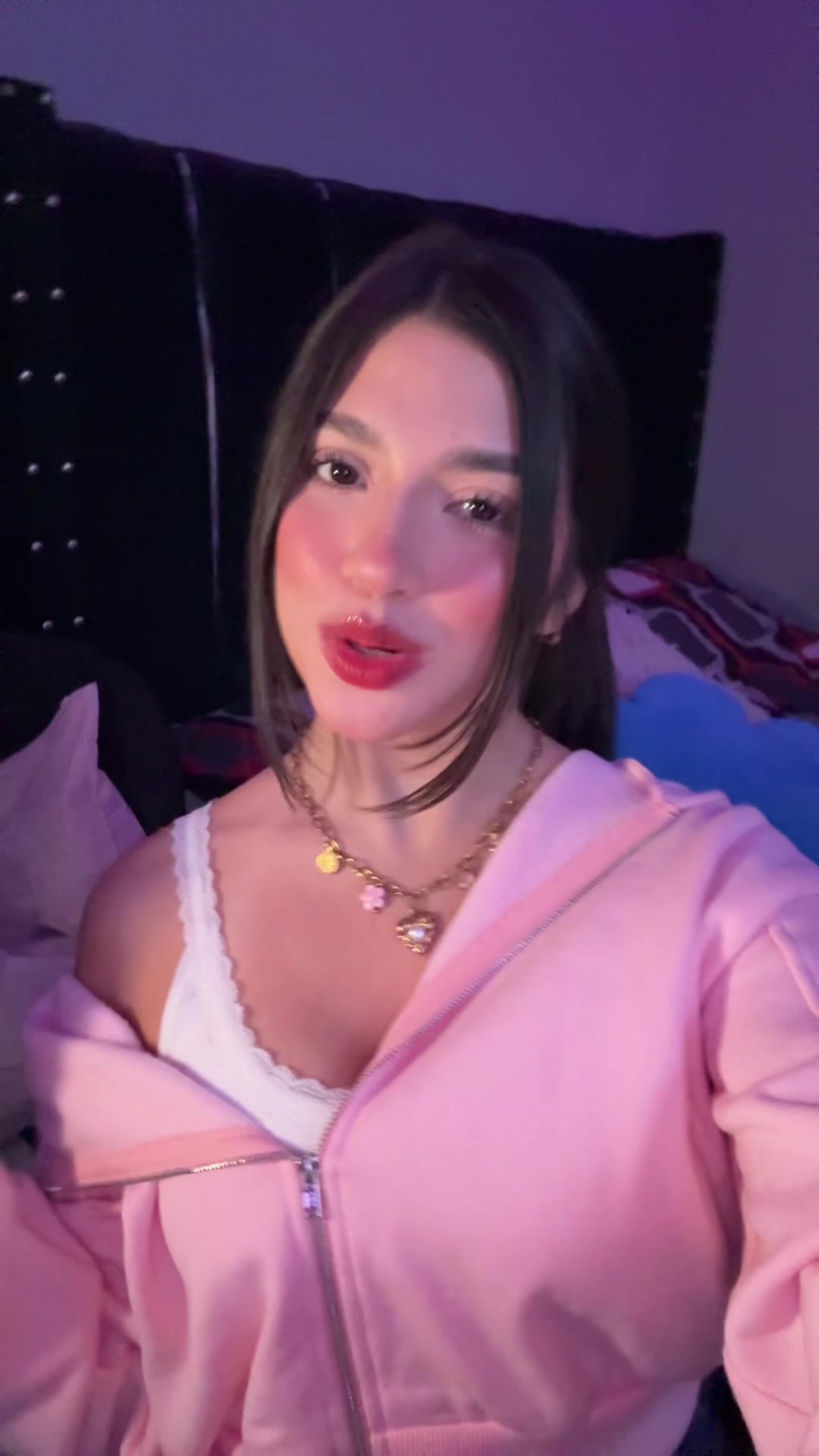 @Anita🧍🏻&zwj;♀️