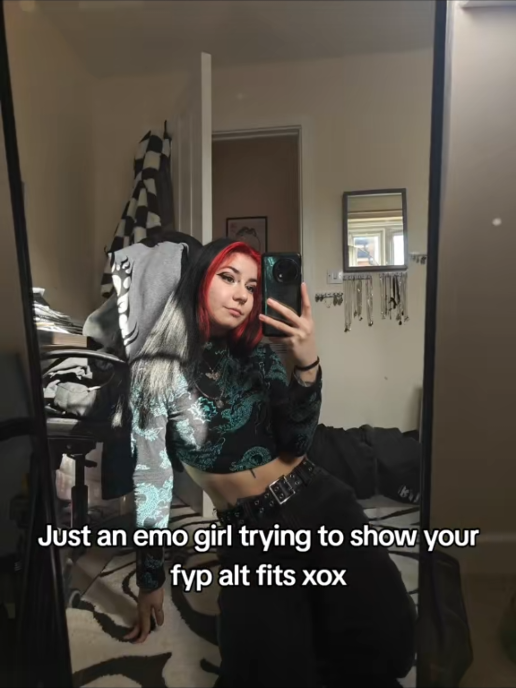 @Evie 🖤
