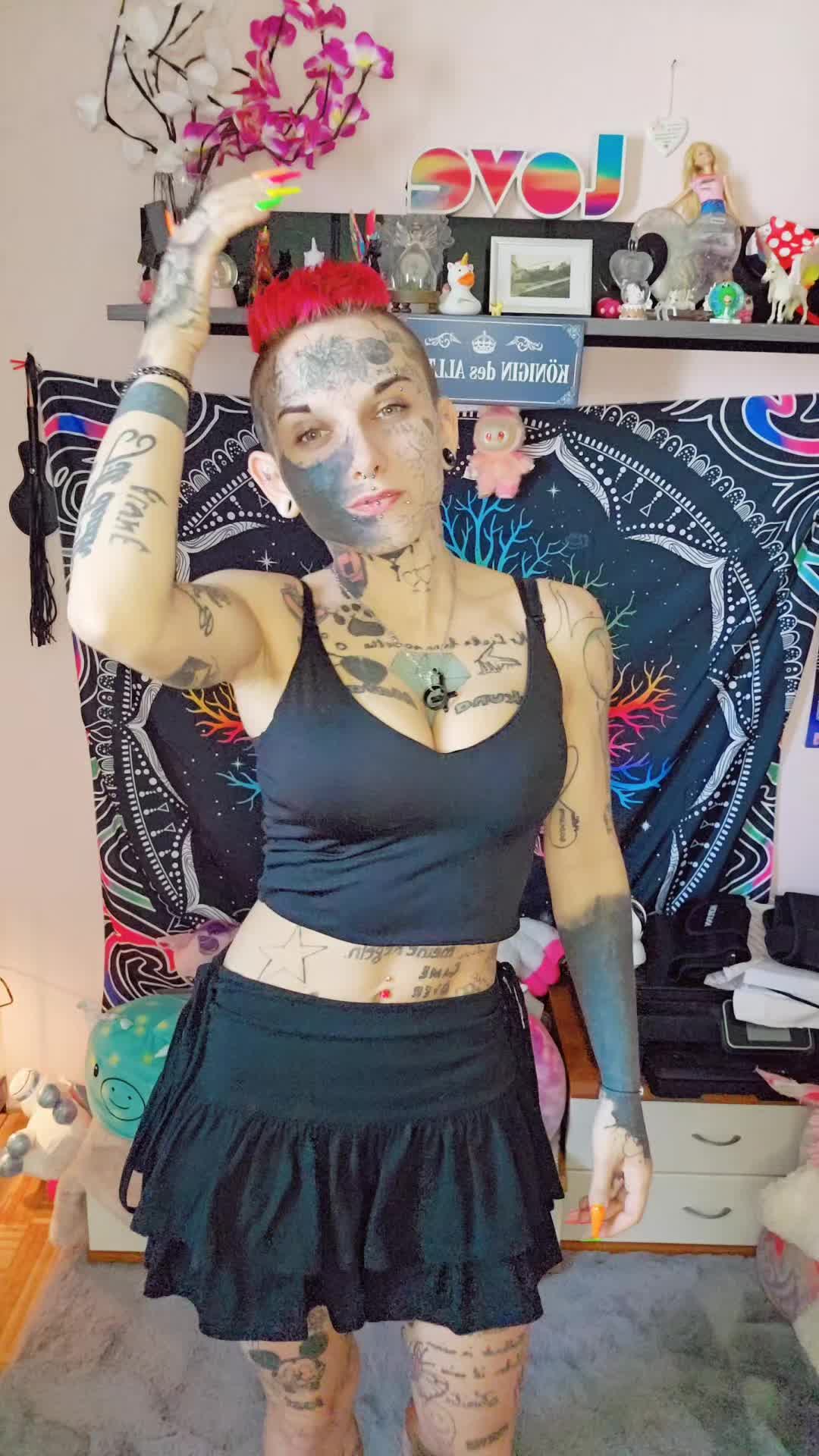 @InkedUnicorn