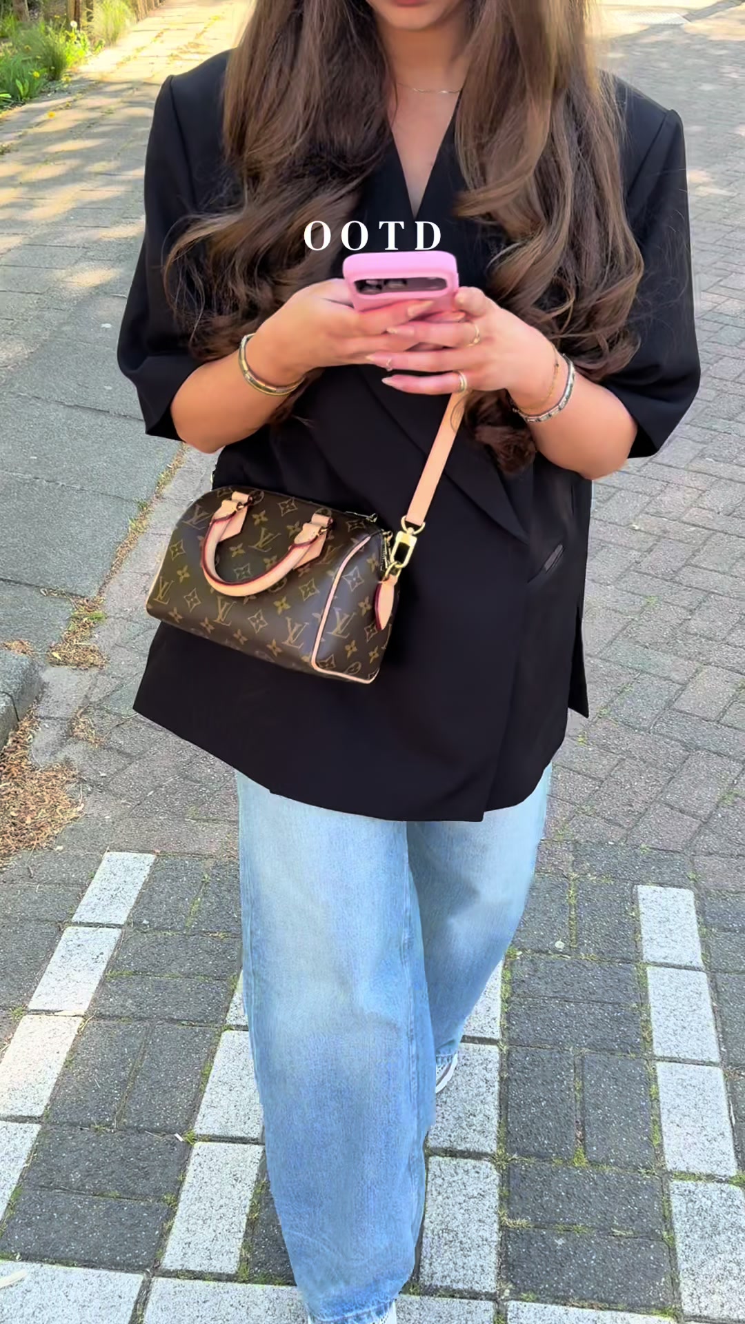@𝐉𝐌 𝐠𝐥𝐨𝐰