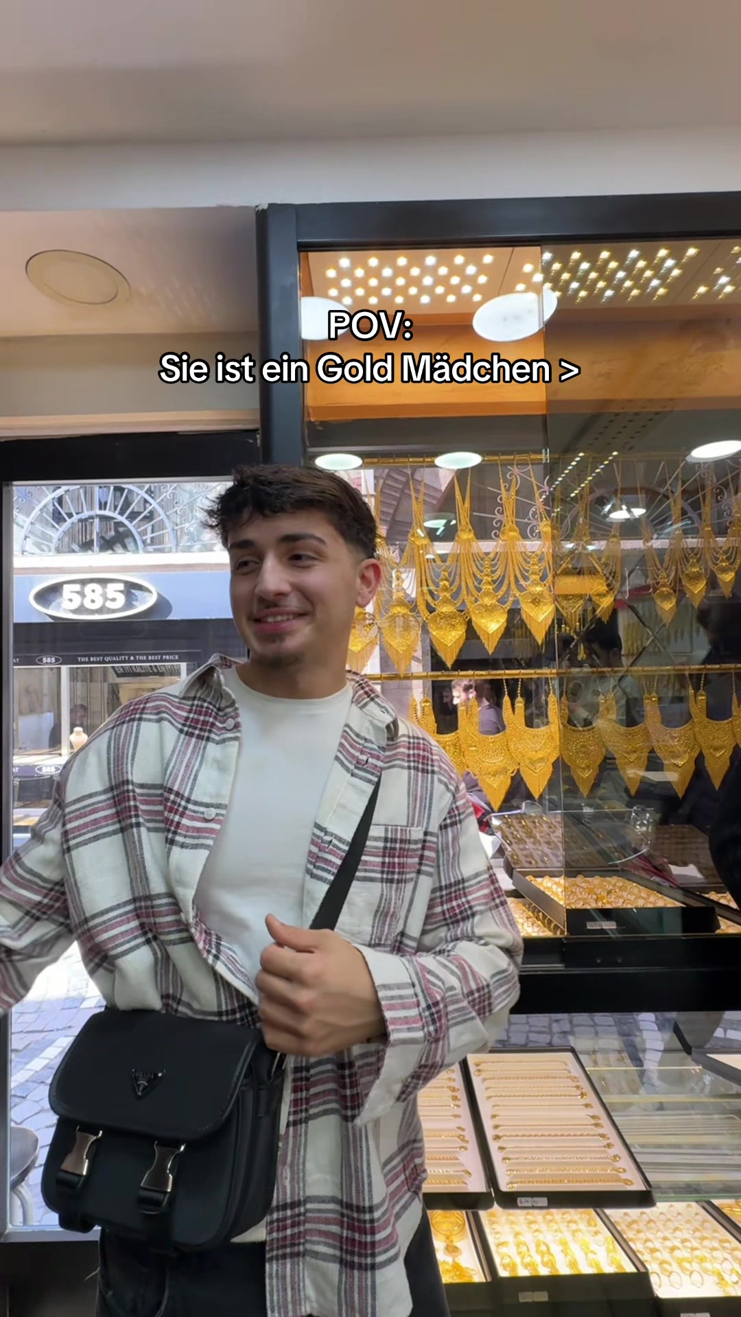 @𝔼𝕟𝕖𝕤