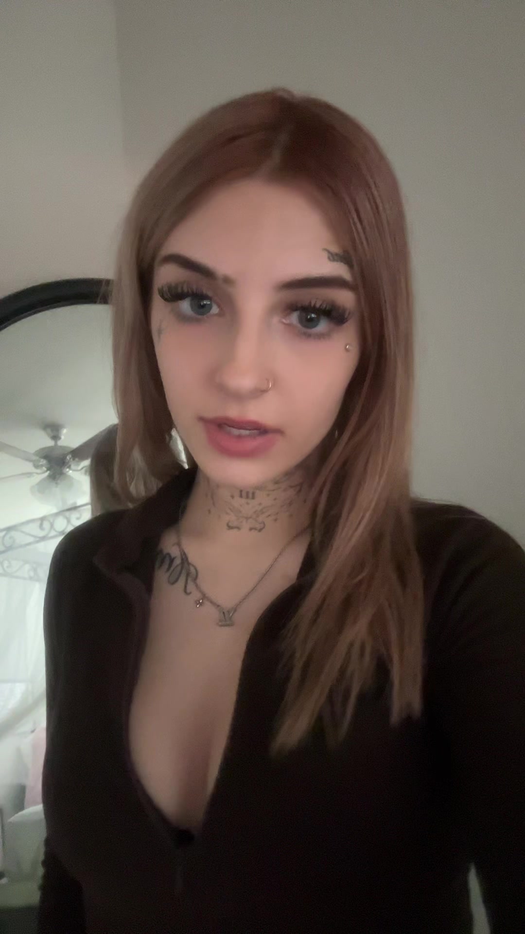 @Lilyrrrose