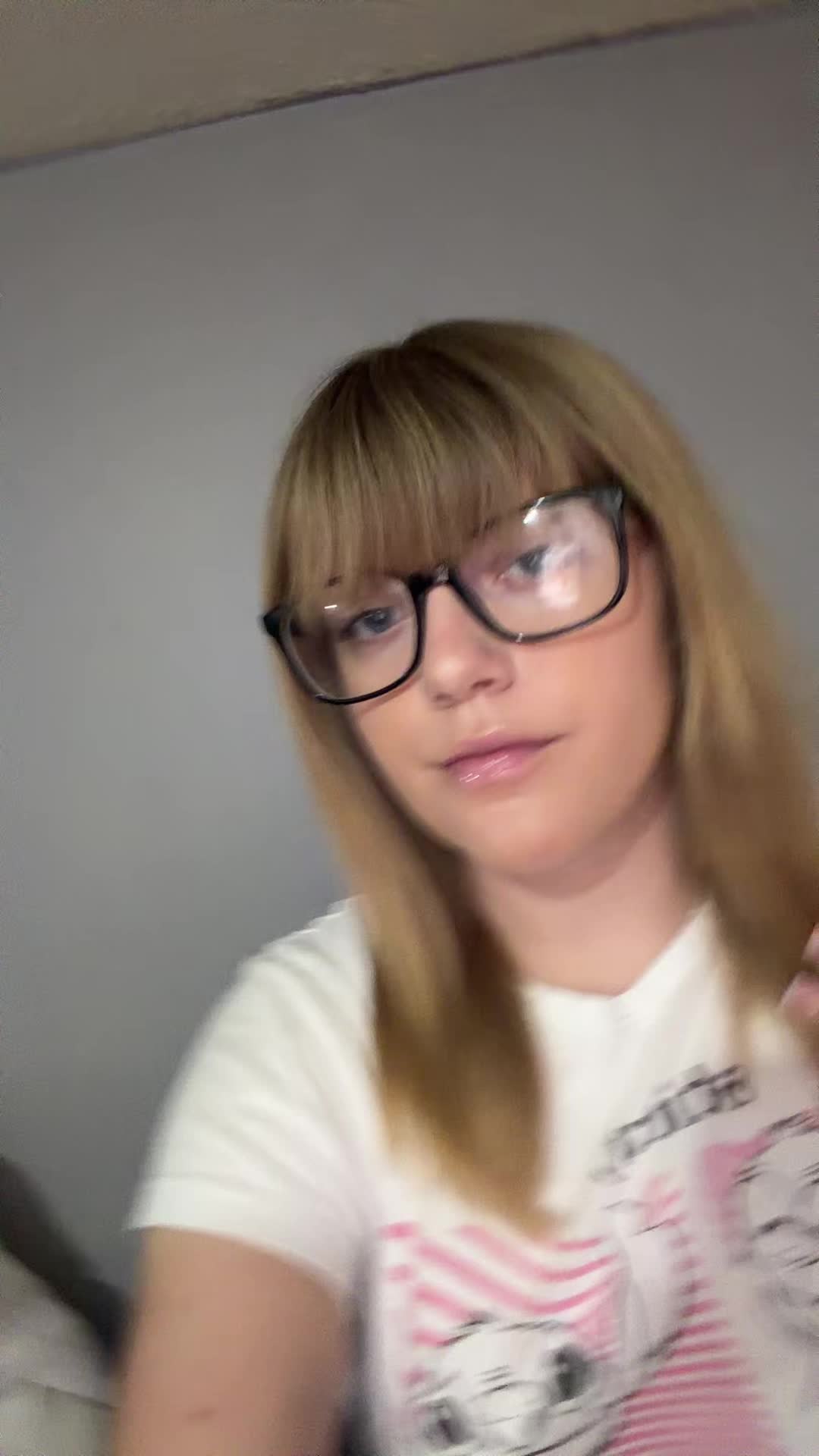 @𝐍𝐈𝐊𝐊𝐈~𝐁𝐑𝐎𝐖𝐍🤍