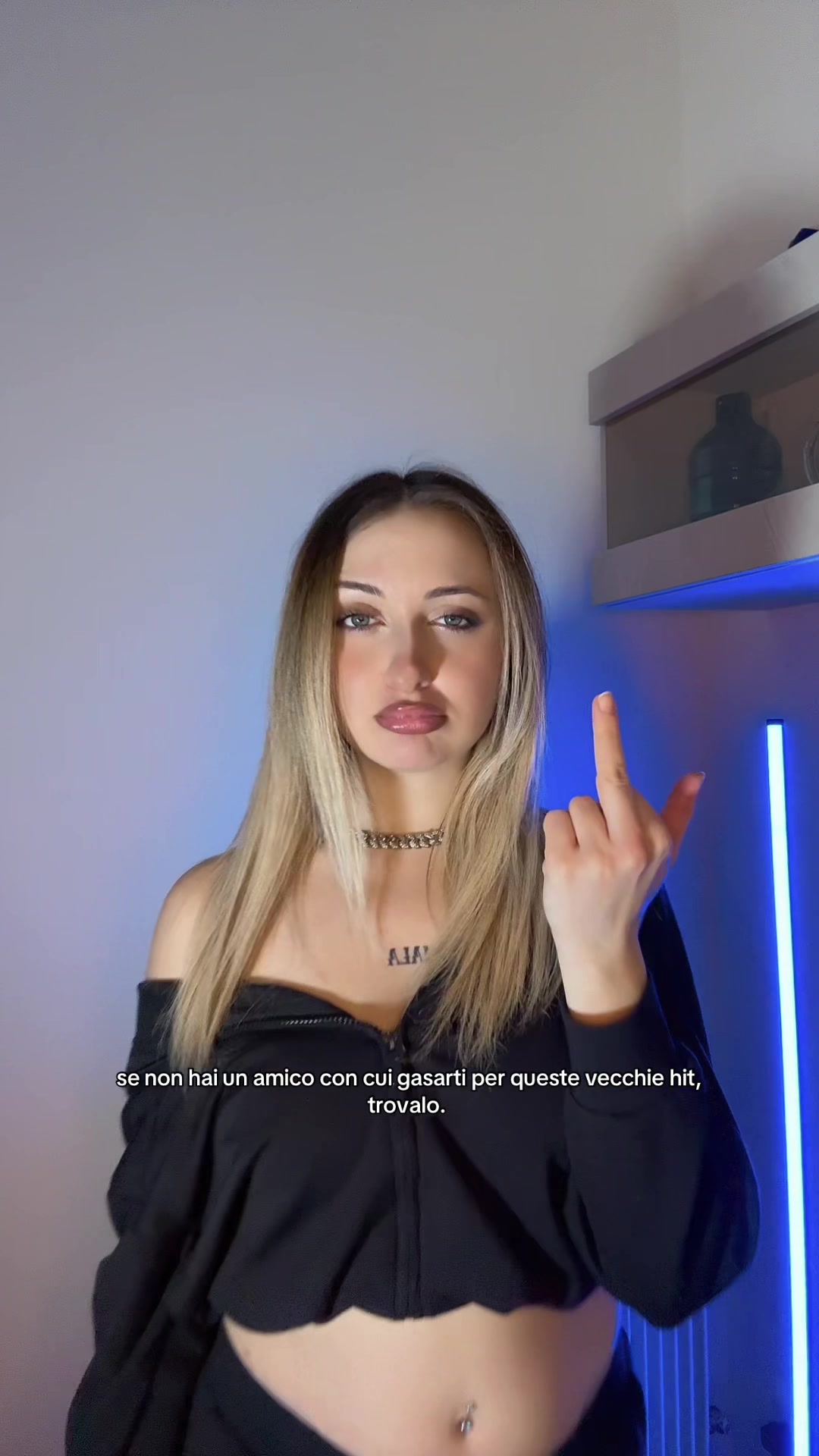 @𝓑𝓵𝓾𝓮𝓽𝓽𝓮🧿