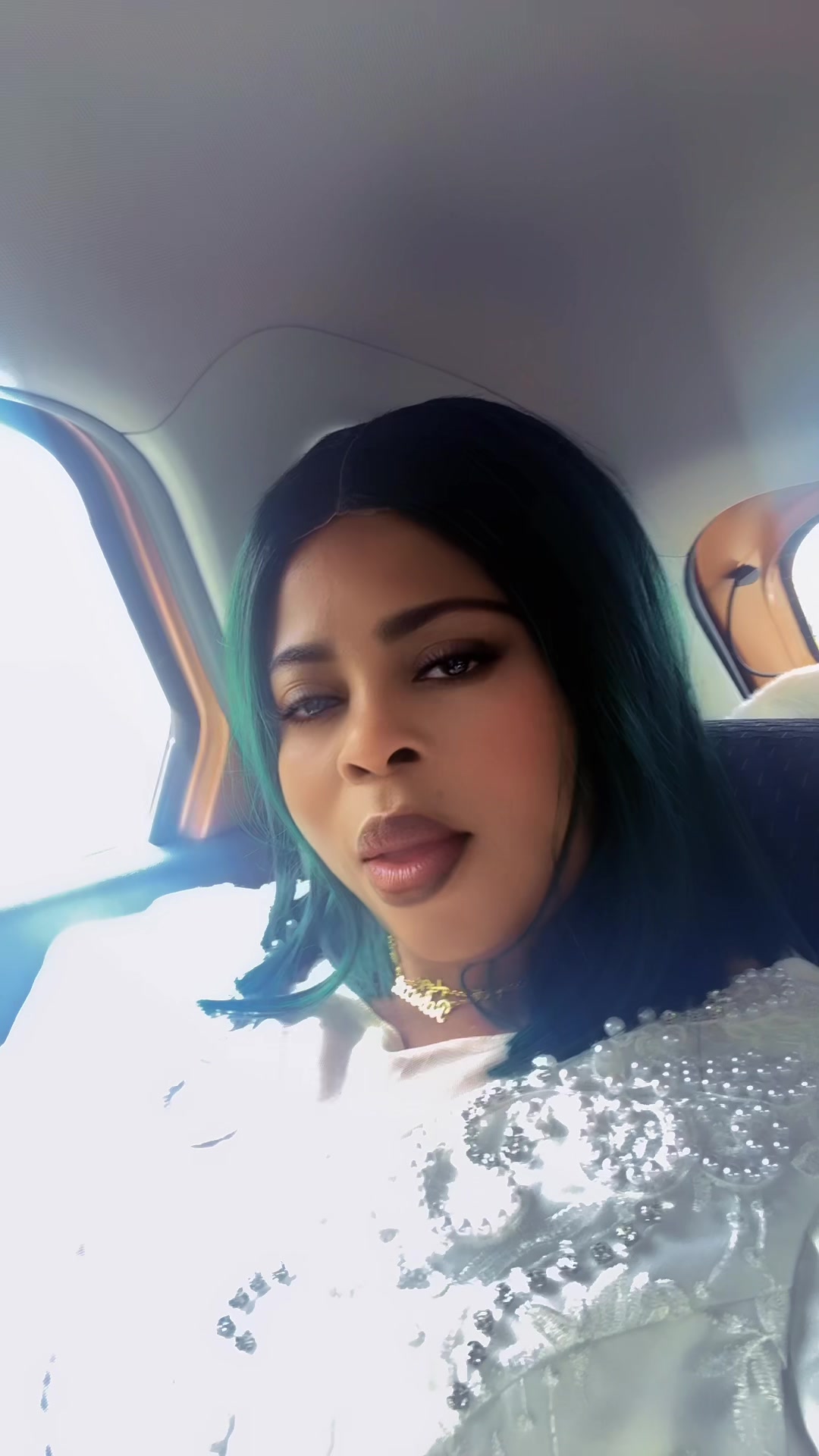 @beckypapabi