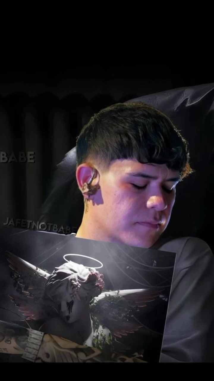 @𝓐𝓵𝓮𝔁 𝓼𝓪𝓭 𝓫𝓸𝔂☔💫💜