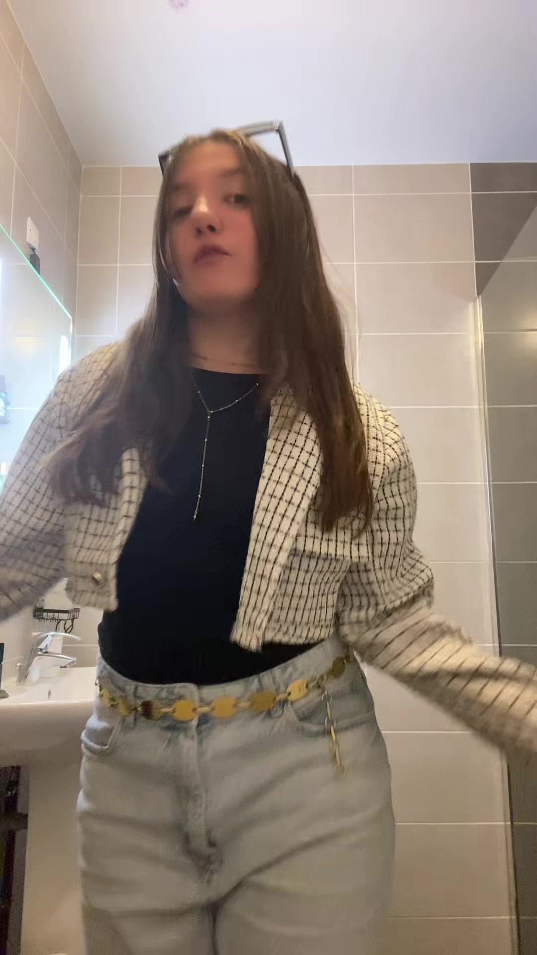 @angele_bc
