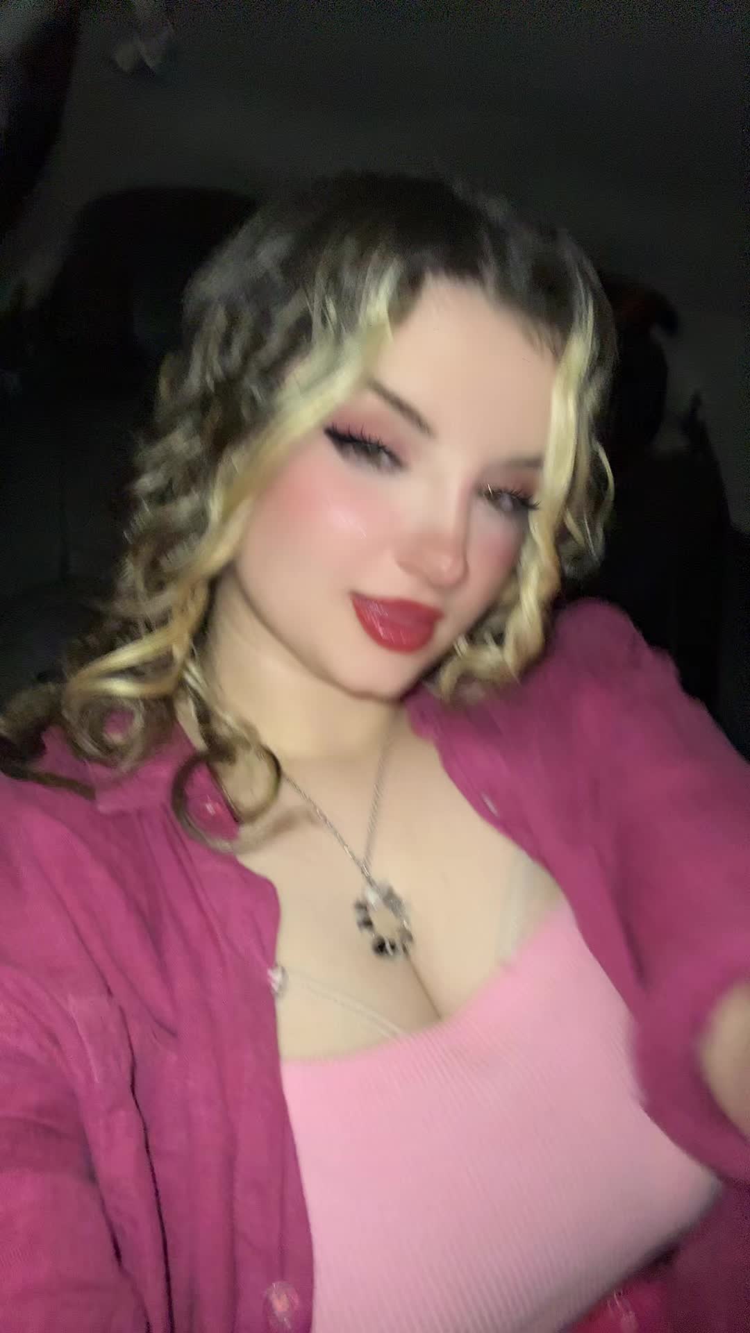 @Anahitaque