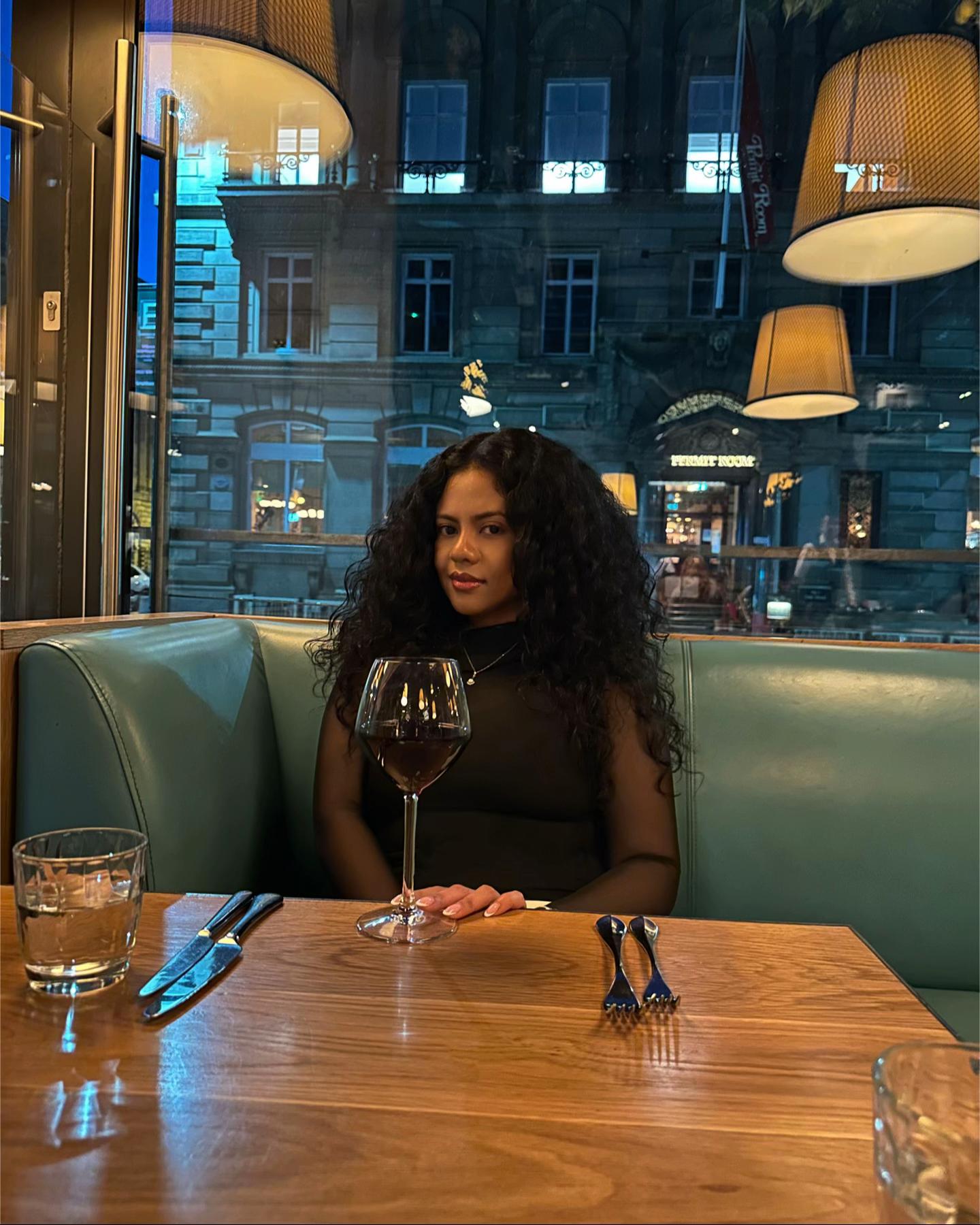 @Curlyypod