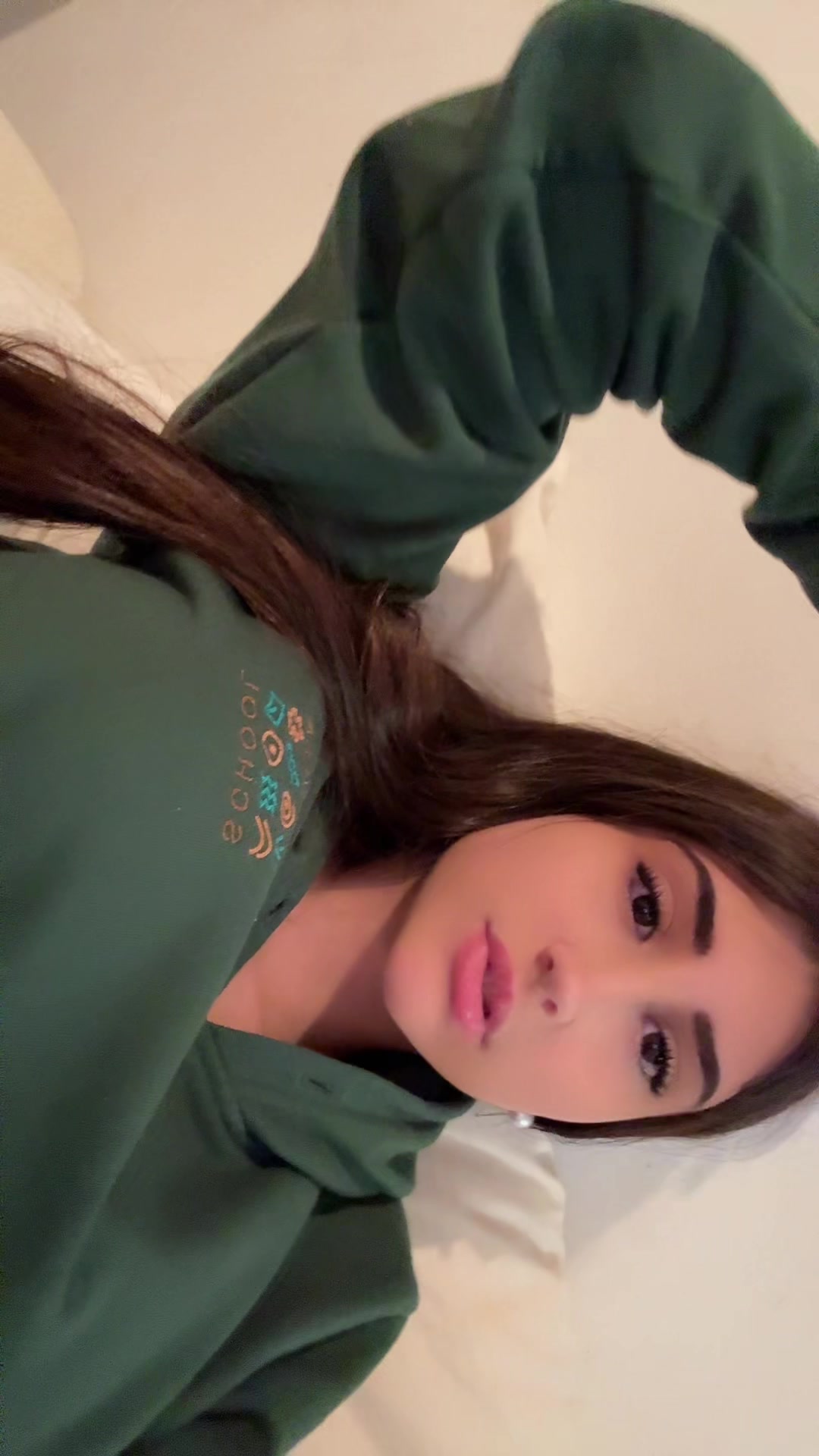 @Eleonor