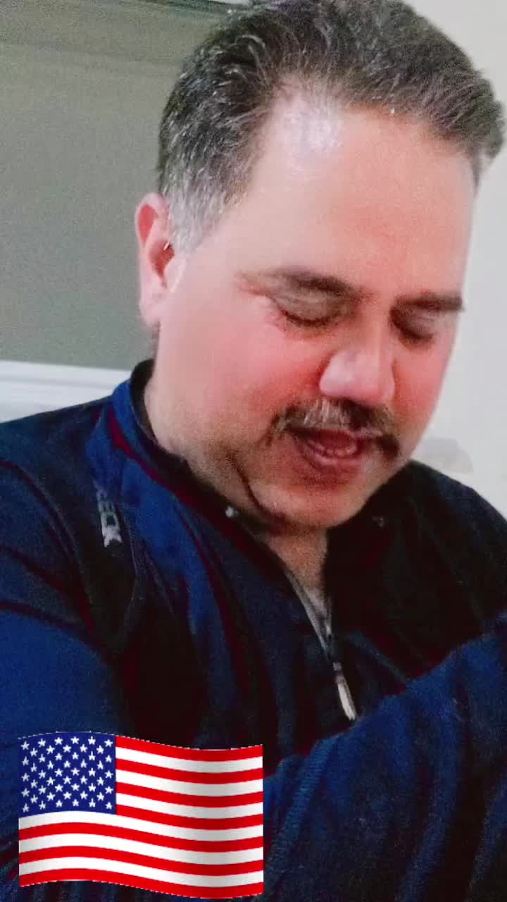 @,:",:"p;:r..e.:e.,;t#*🤟🤟