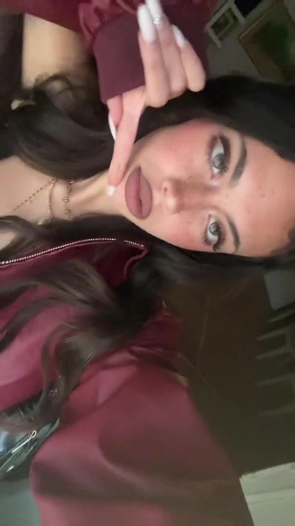 @claudia