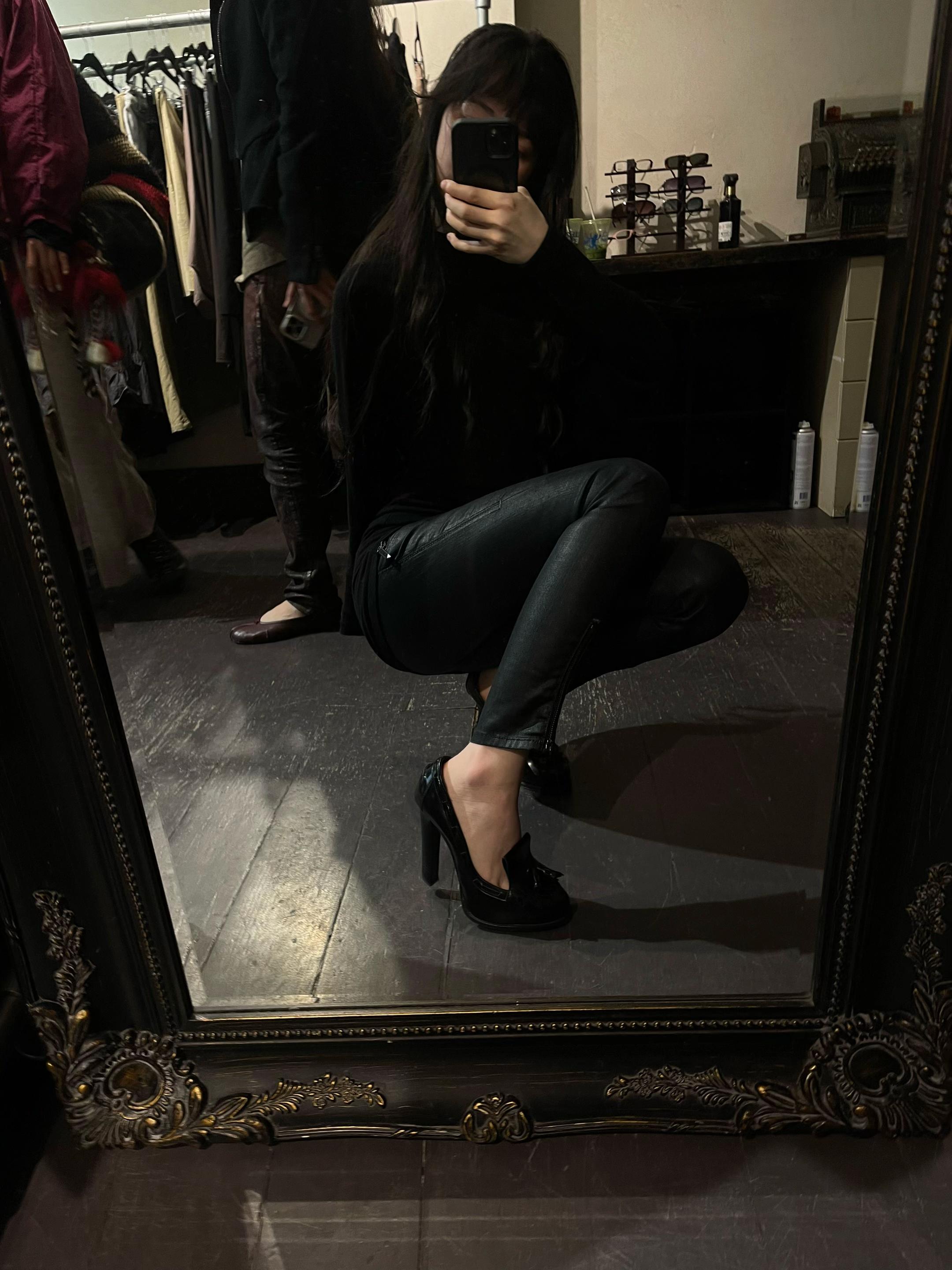 @ShopYottsVtg London