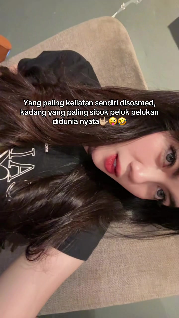 @AGNESSTANIA