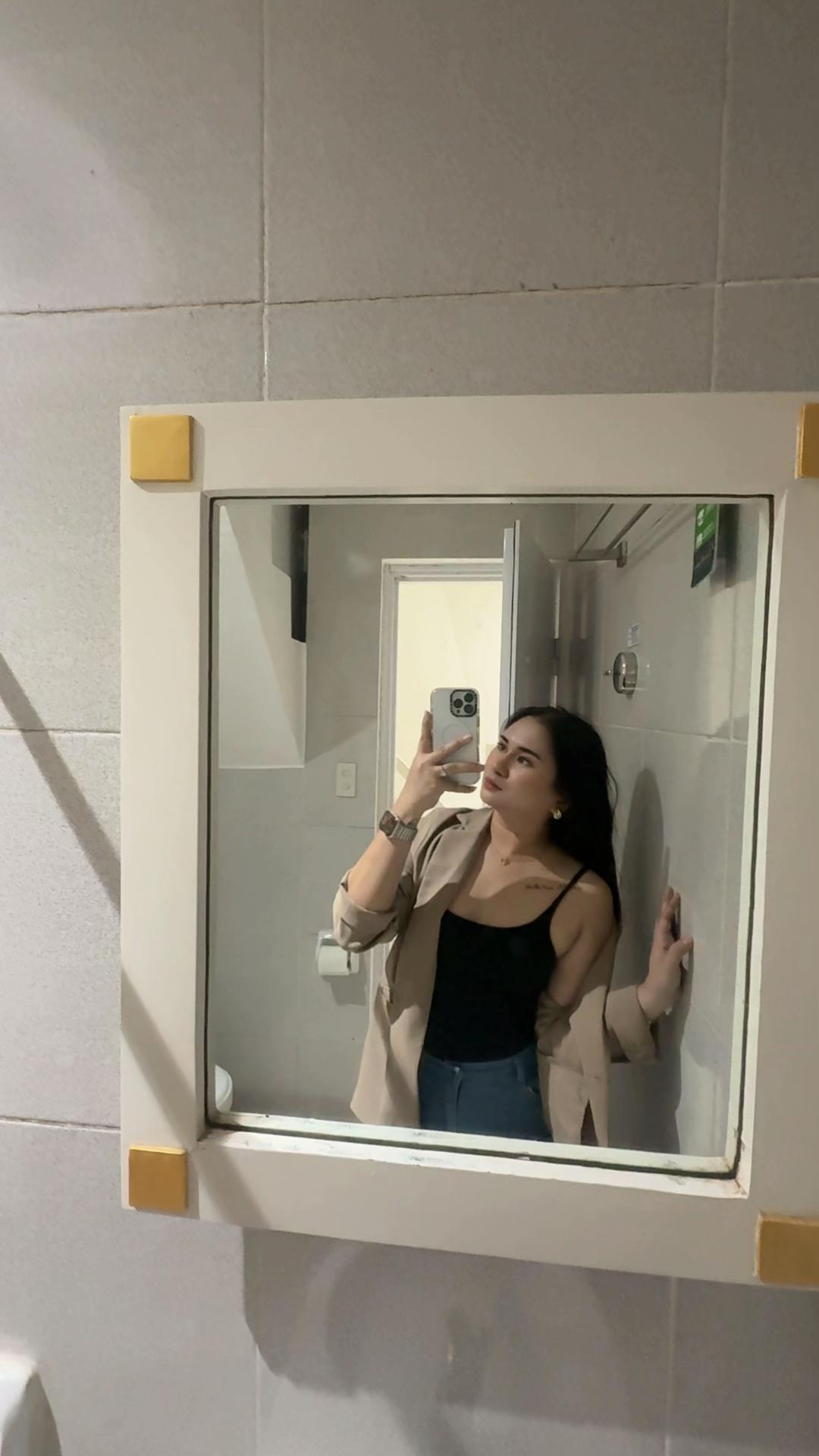 @Ashley Dame Guantia ᥫ᭡