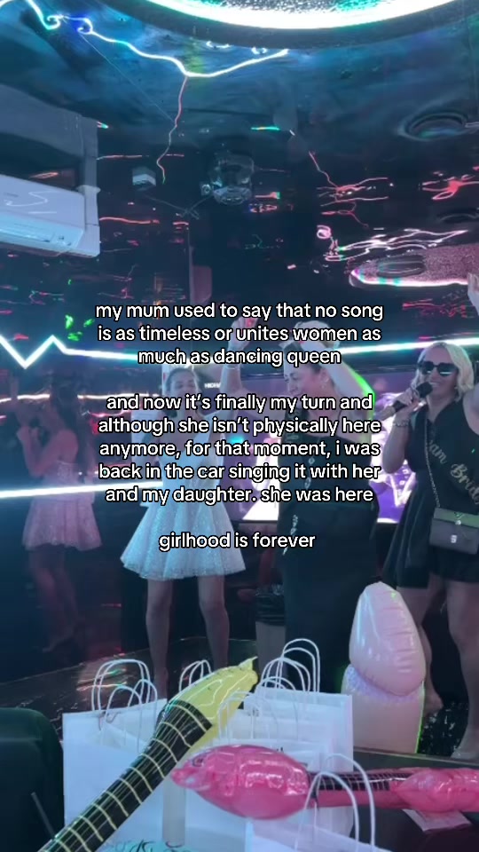 @☾auren