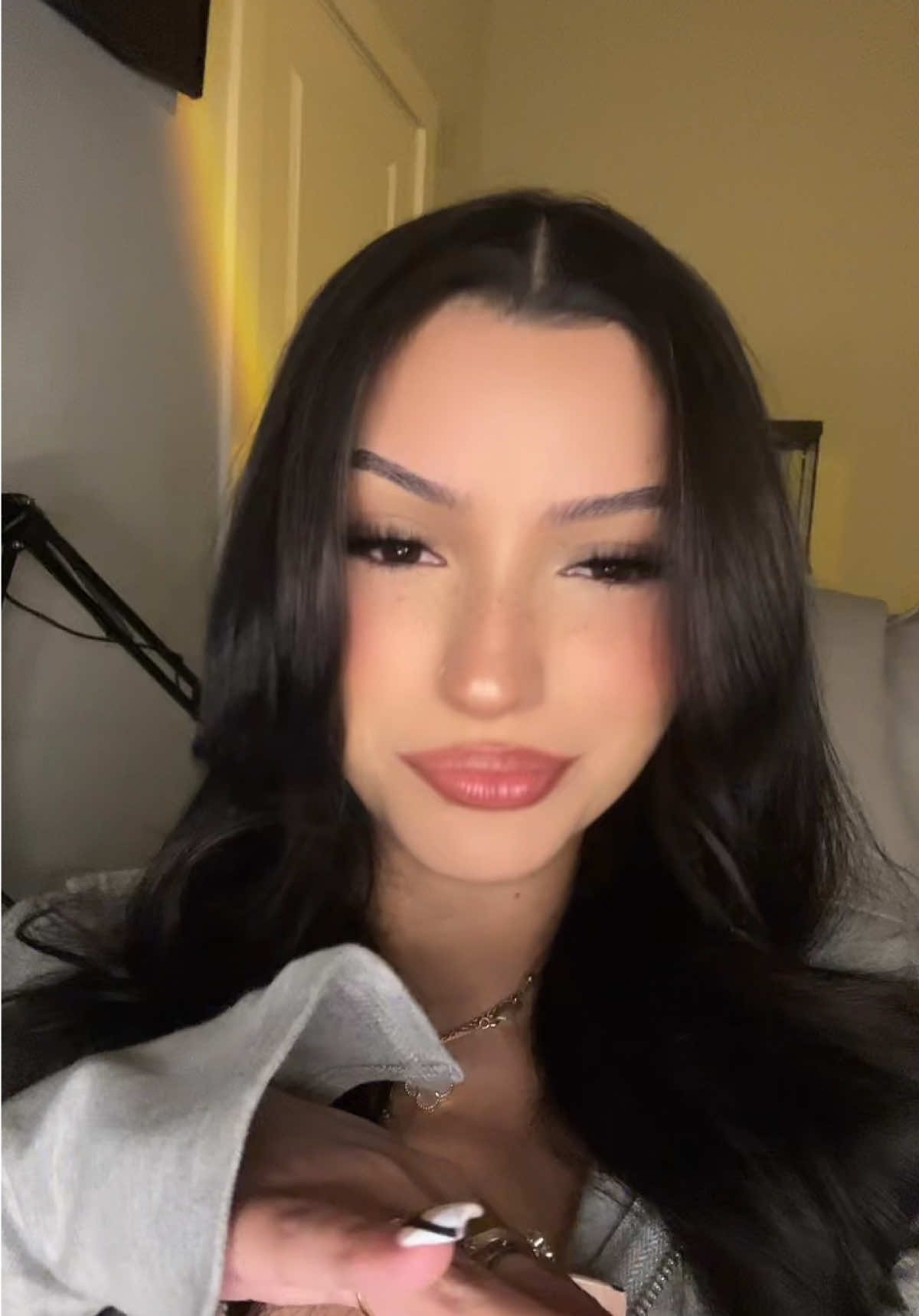 @𝐍𝐄𝐋𝐋𝐘👁️&zwj;🗨️