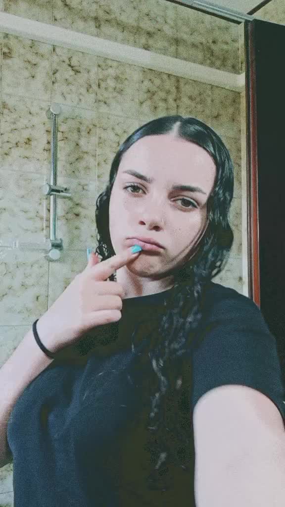 @Denisee