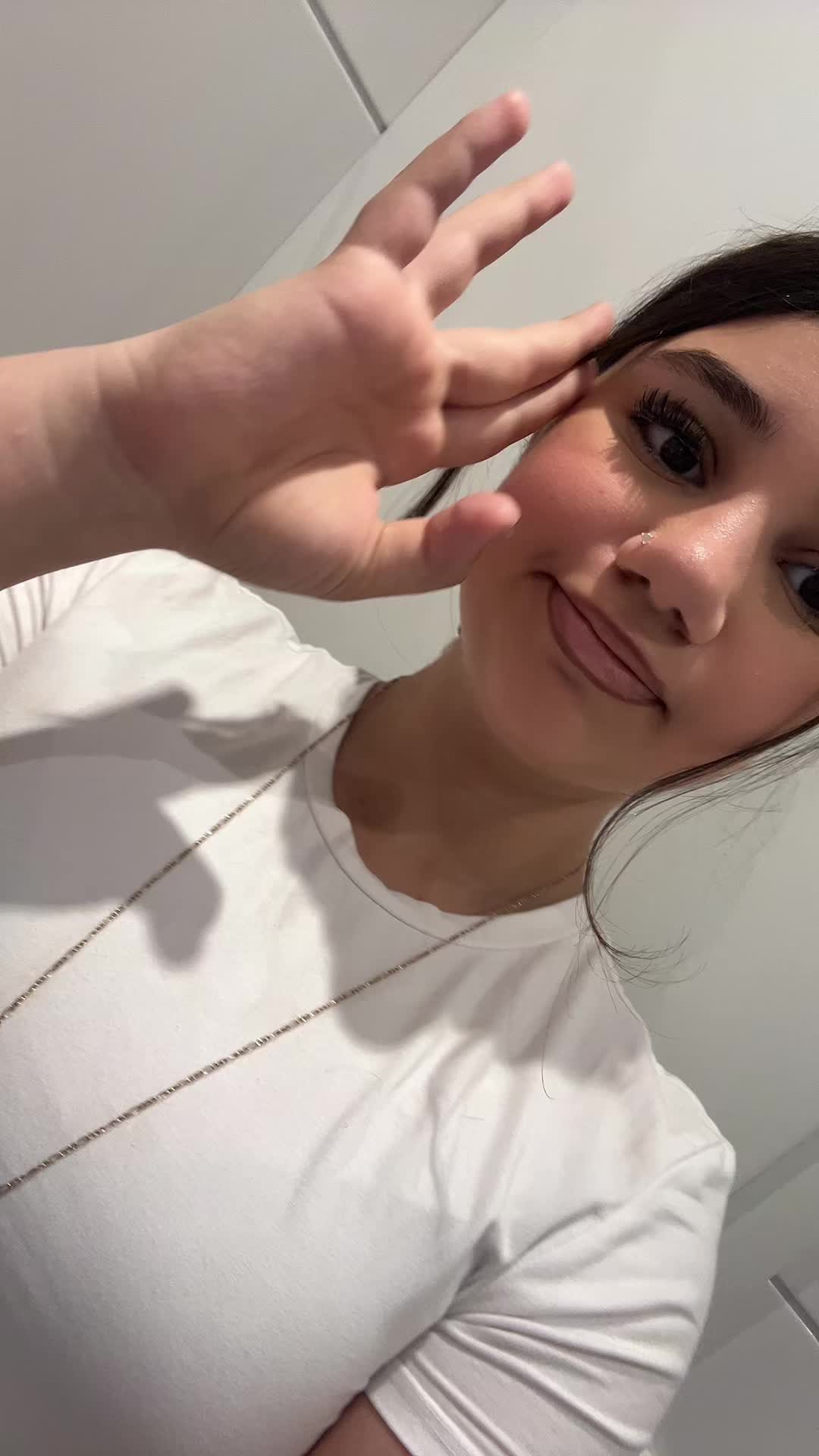 @𝐋𝐞𝐨𝐧𝐢𝐞