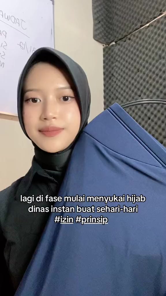 @Zayeena_id
