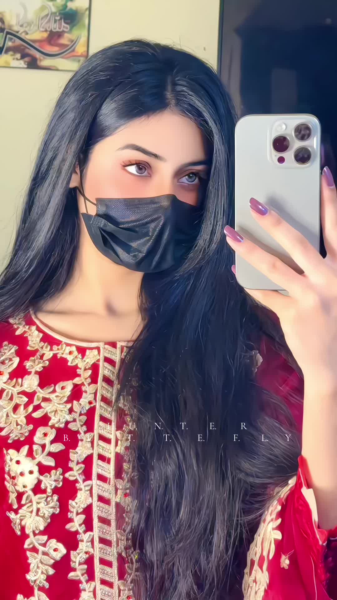 @🦋