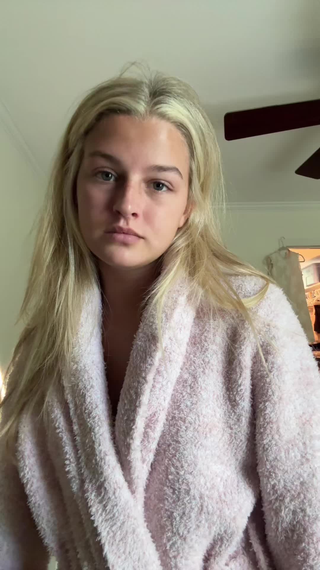 @molliemcroberts