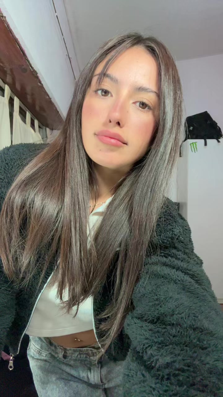 @ℋ𝑜𝓁𝒶 𝓈𝑜𝓎 𝓂𝒾𝓁𝒾⭐️