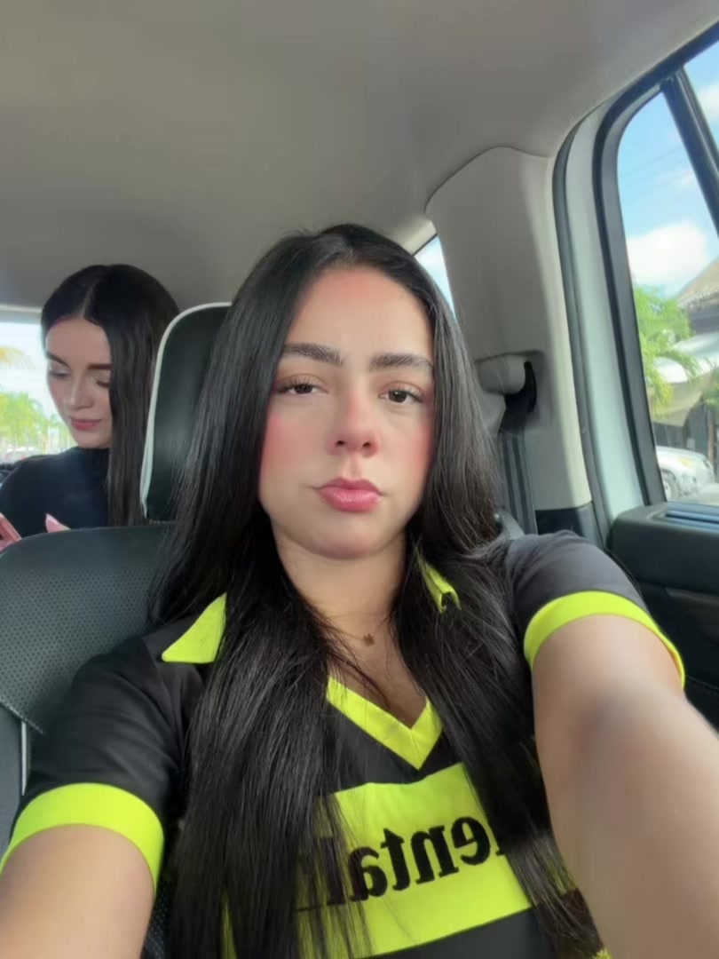 @nina_polanco__