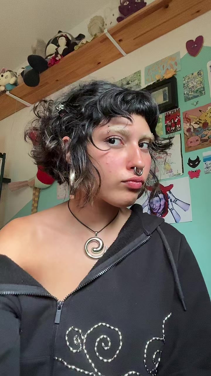 @flora 🗝️ (ele/dele)
