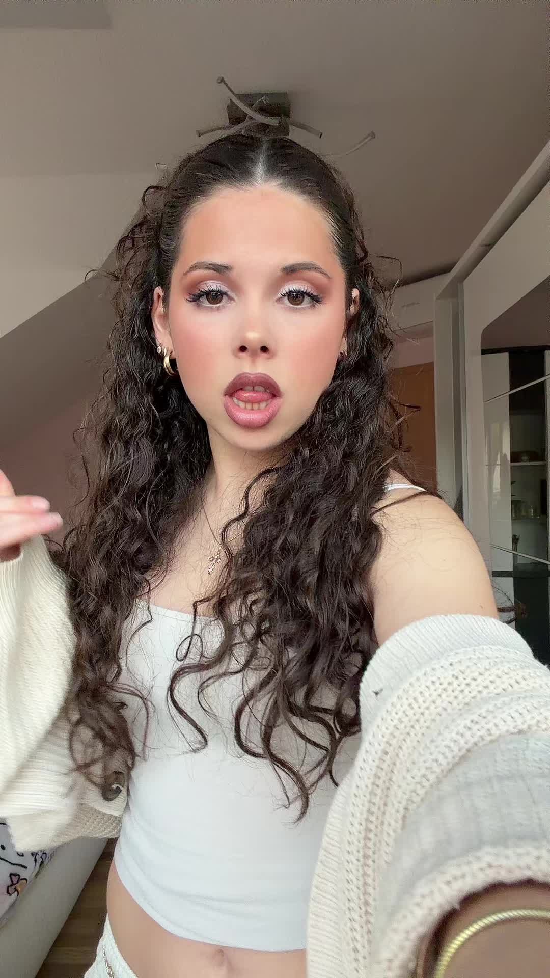 @Maria