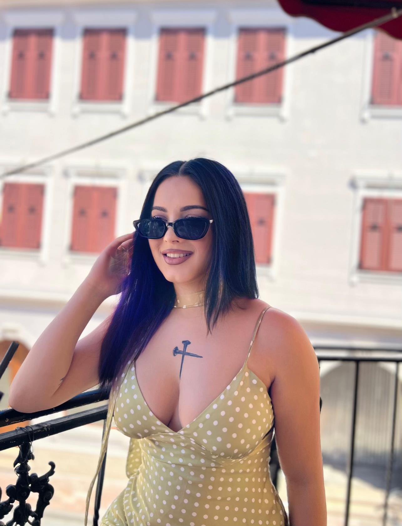 @elaa👩🏻