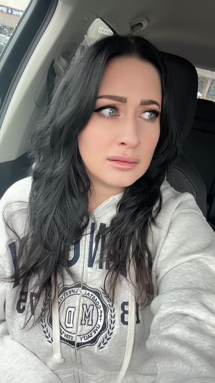 @Valentina Marie