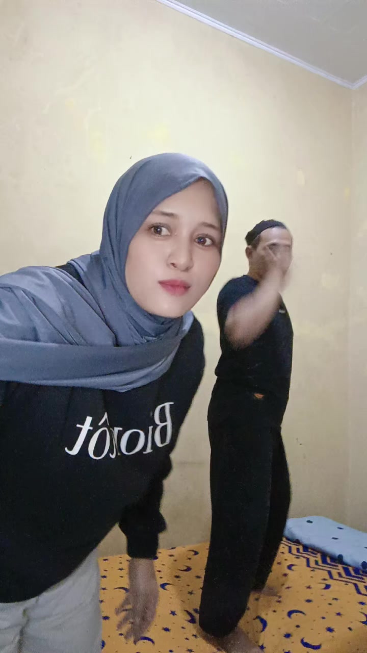 @Uni Chici Gunawan