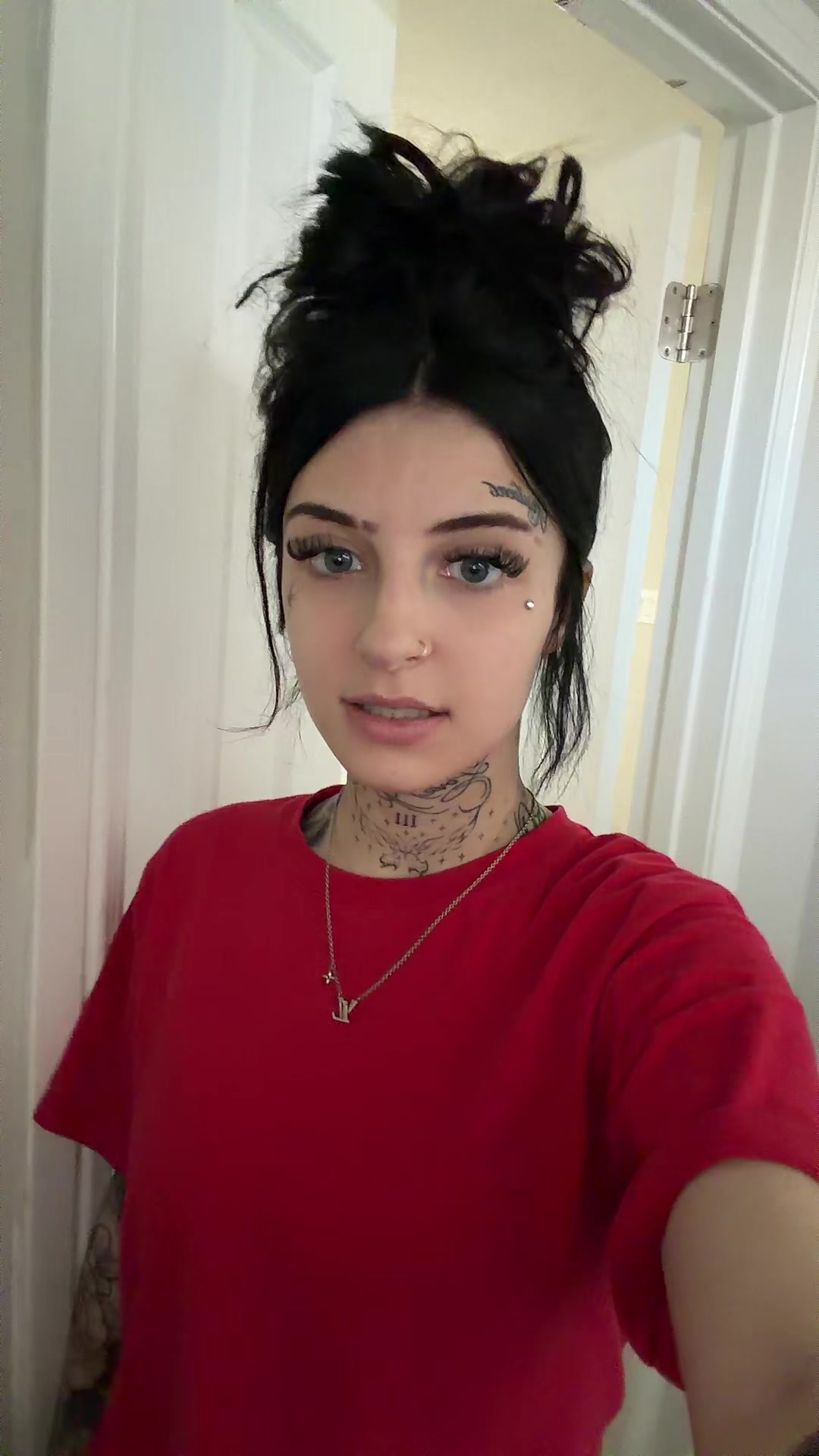 @Lilyrrrose