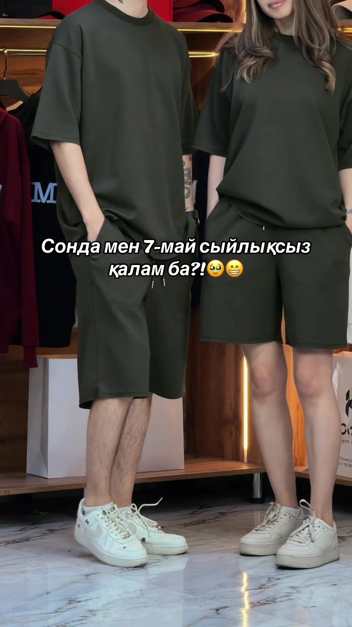 @KOMMY