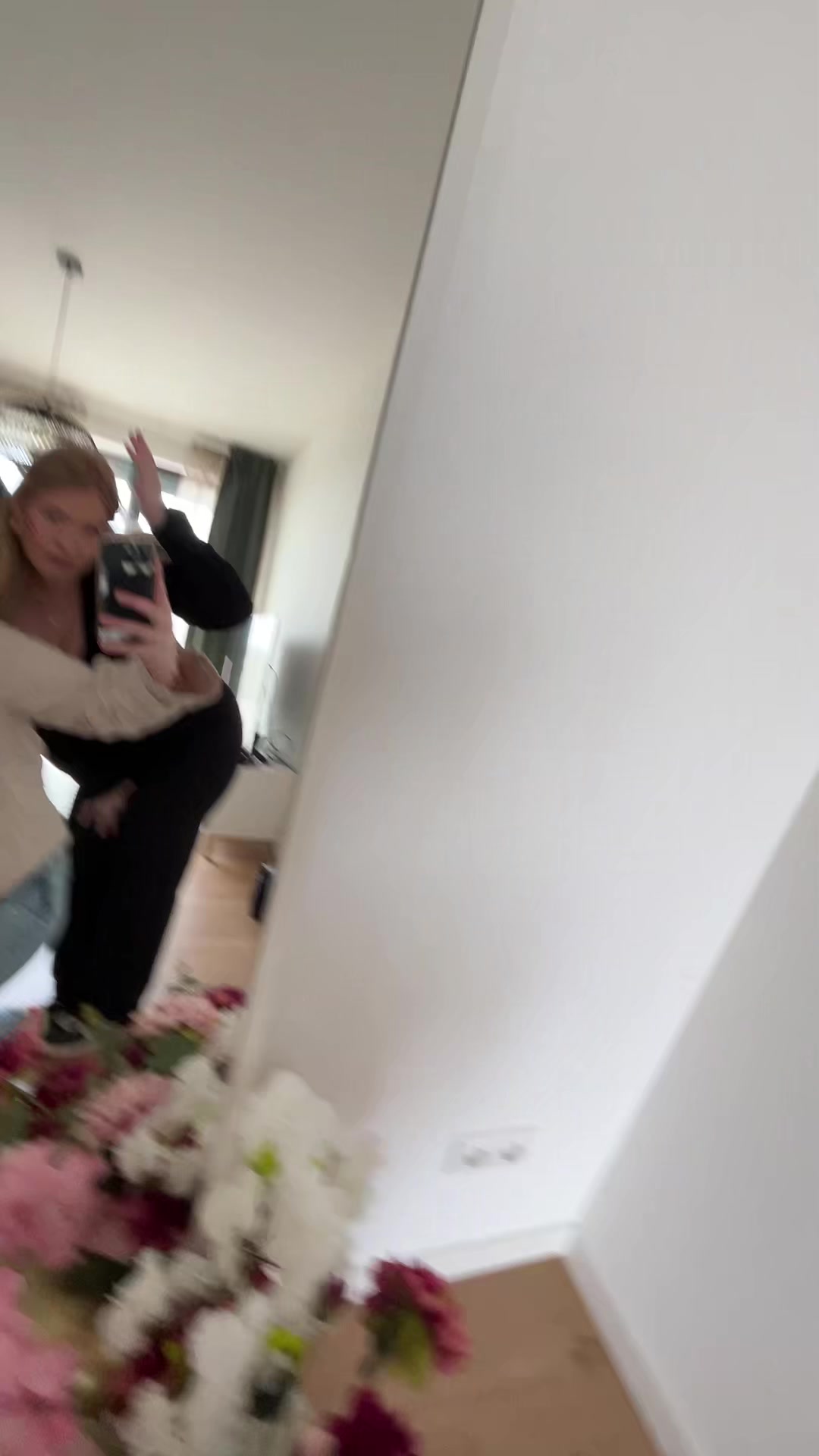 @No&euml;lle