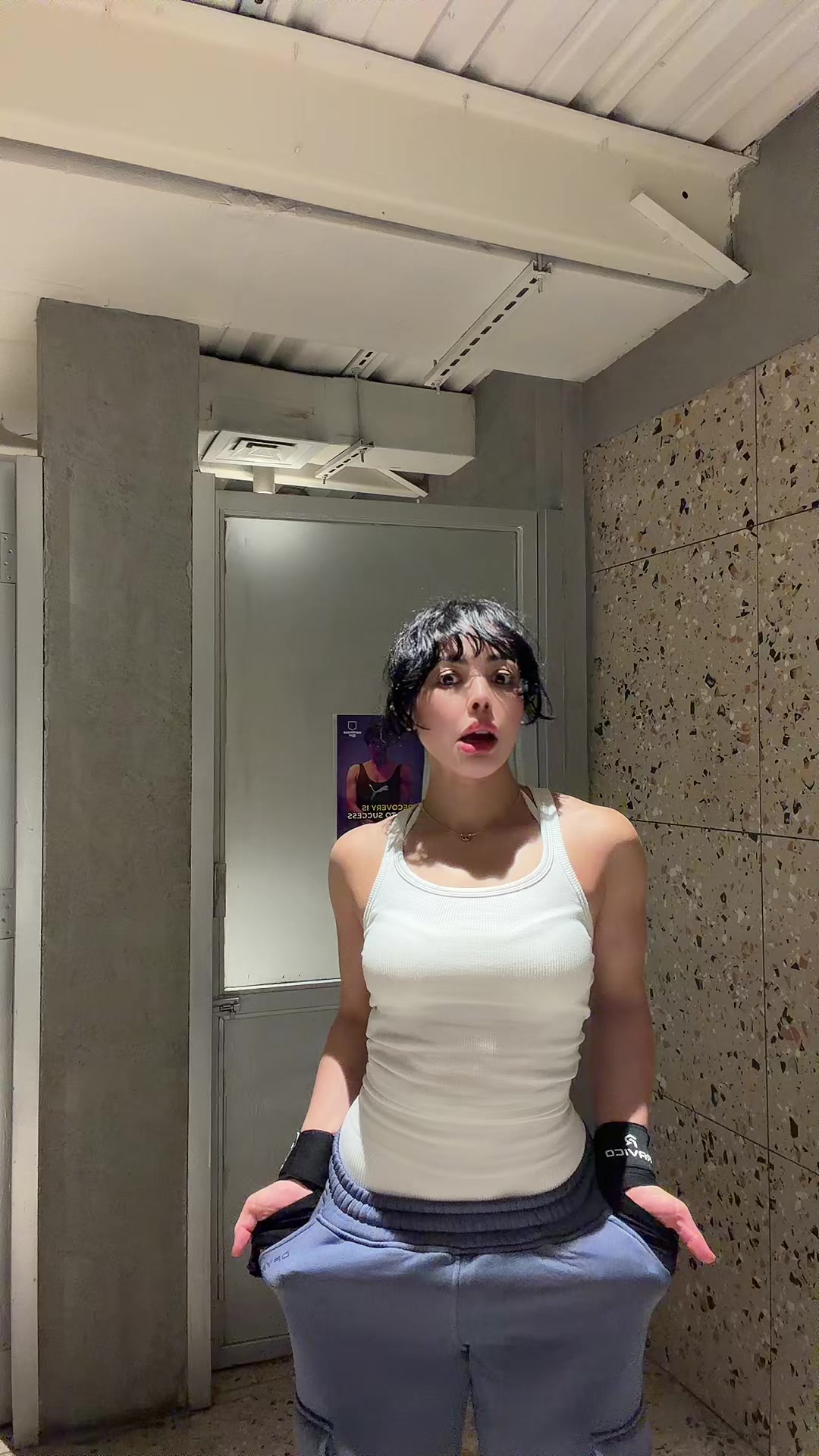 @ساره