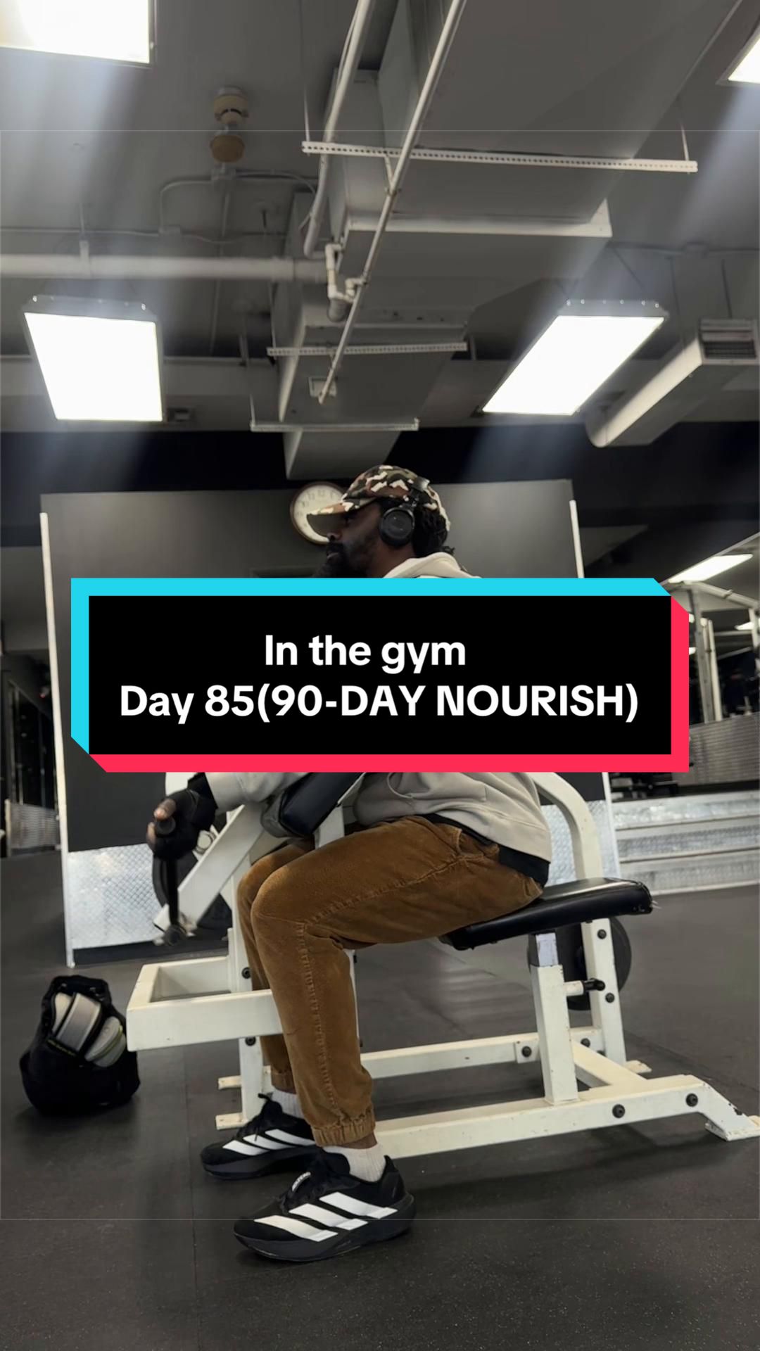 @Oluwaloniray