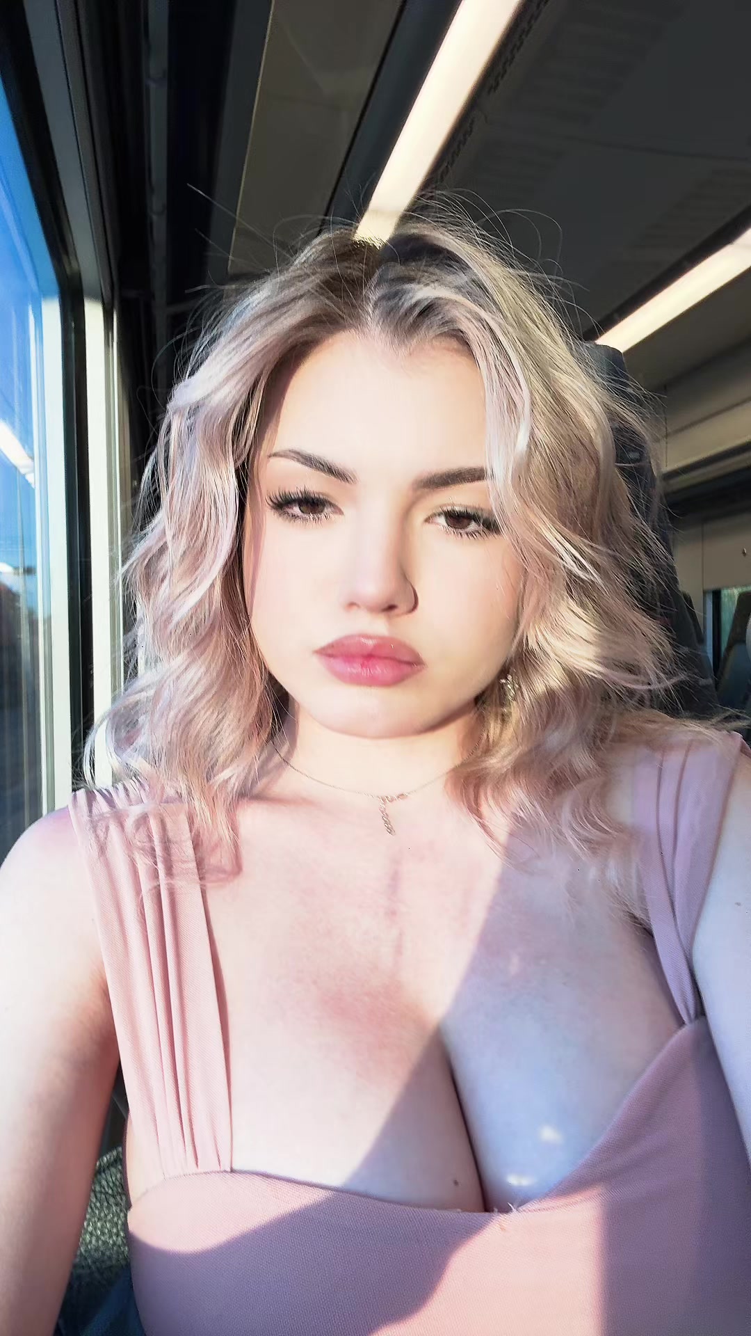 @evaxevis