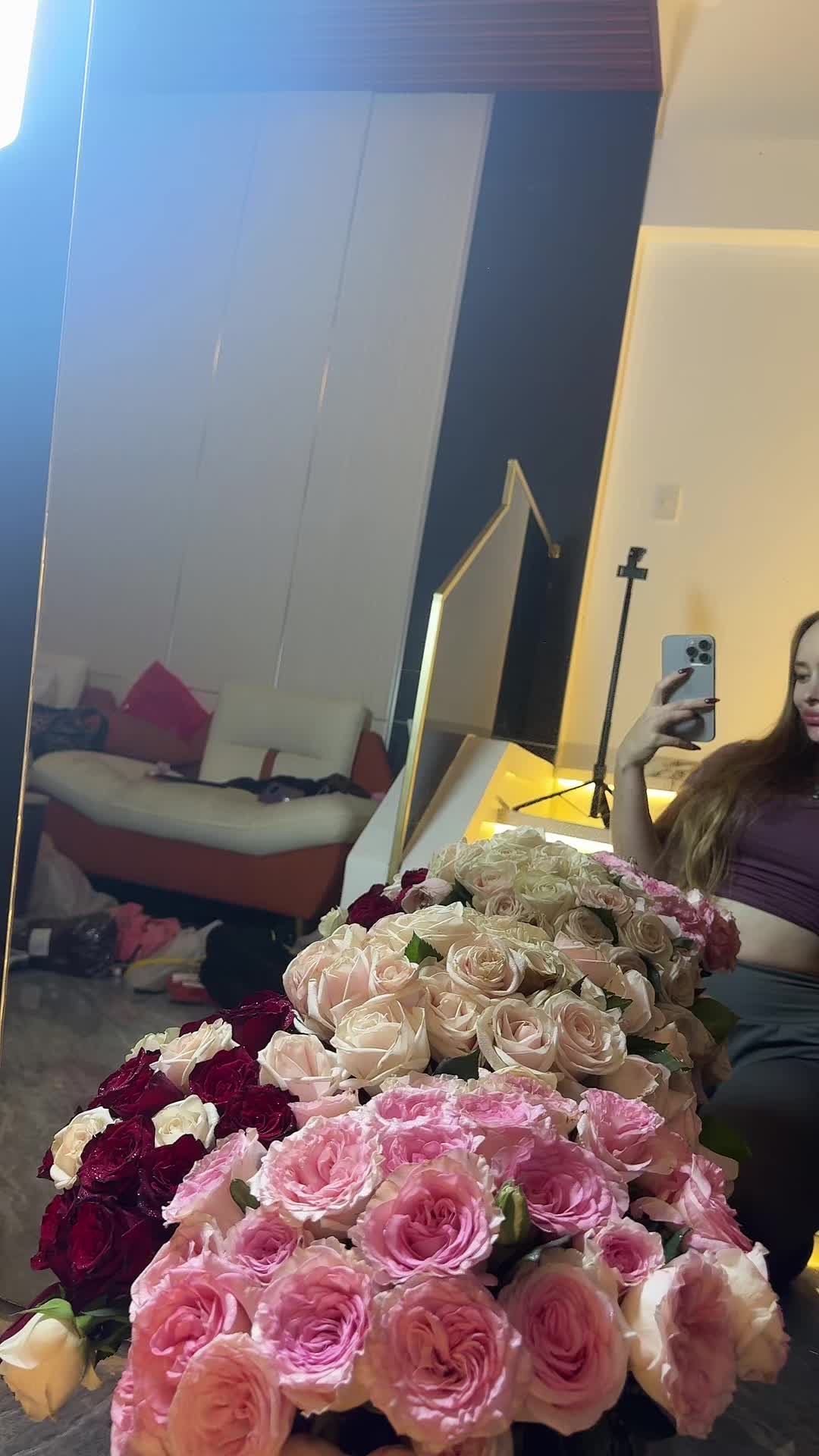 @Aloneleli_